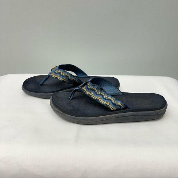 Teva voya blue and yellow flip flops youth kids 5 which is like a women's 7 - Picture 1 of 7